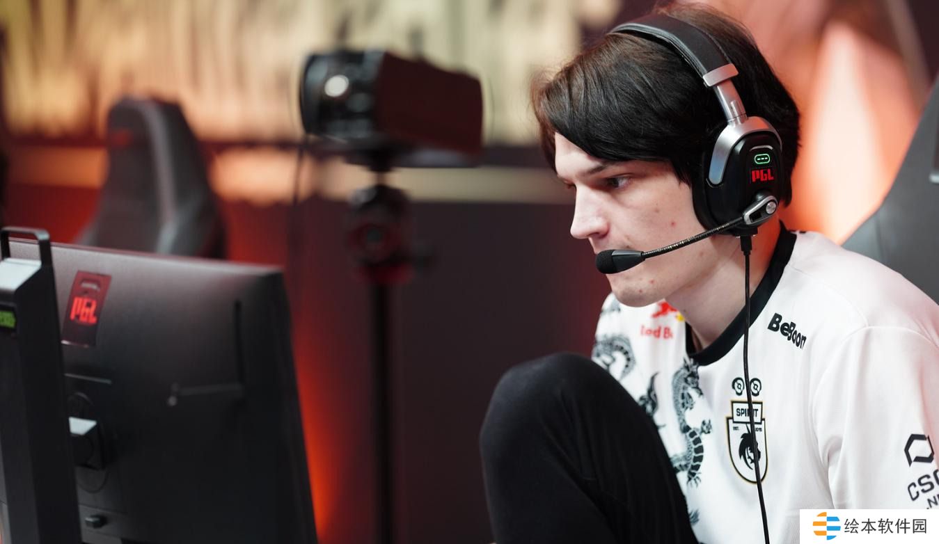 Mira表示Yatoro改名并不影响Team Spirit的状态